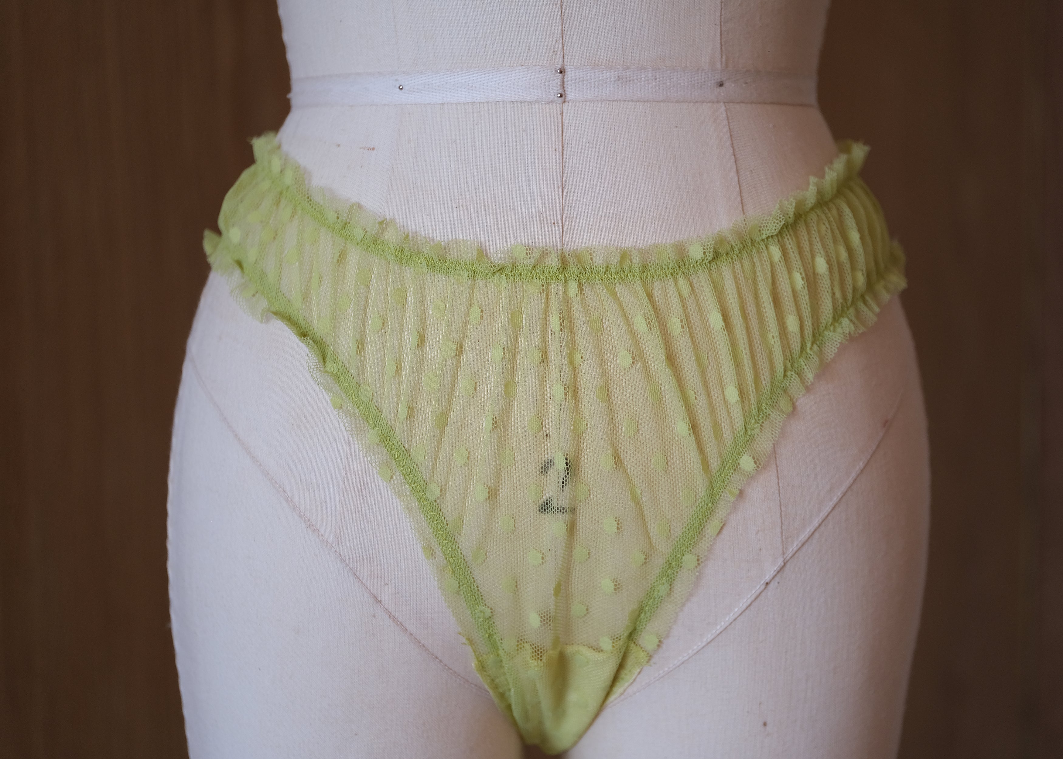 Only Hearts Coucou Lola Sheer Thong  Urban Outfitters Taiwan - Clothing,  Music, Home & Accessories