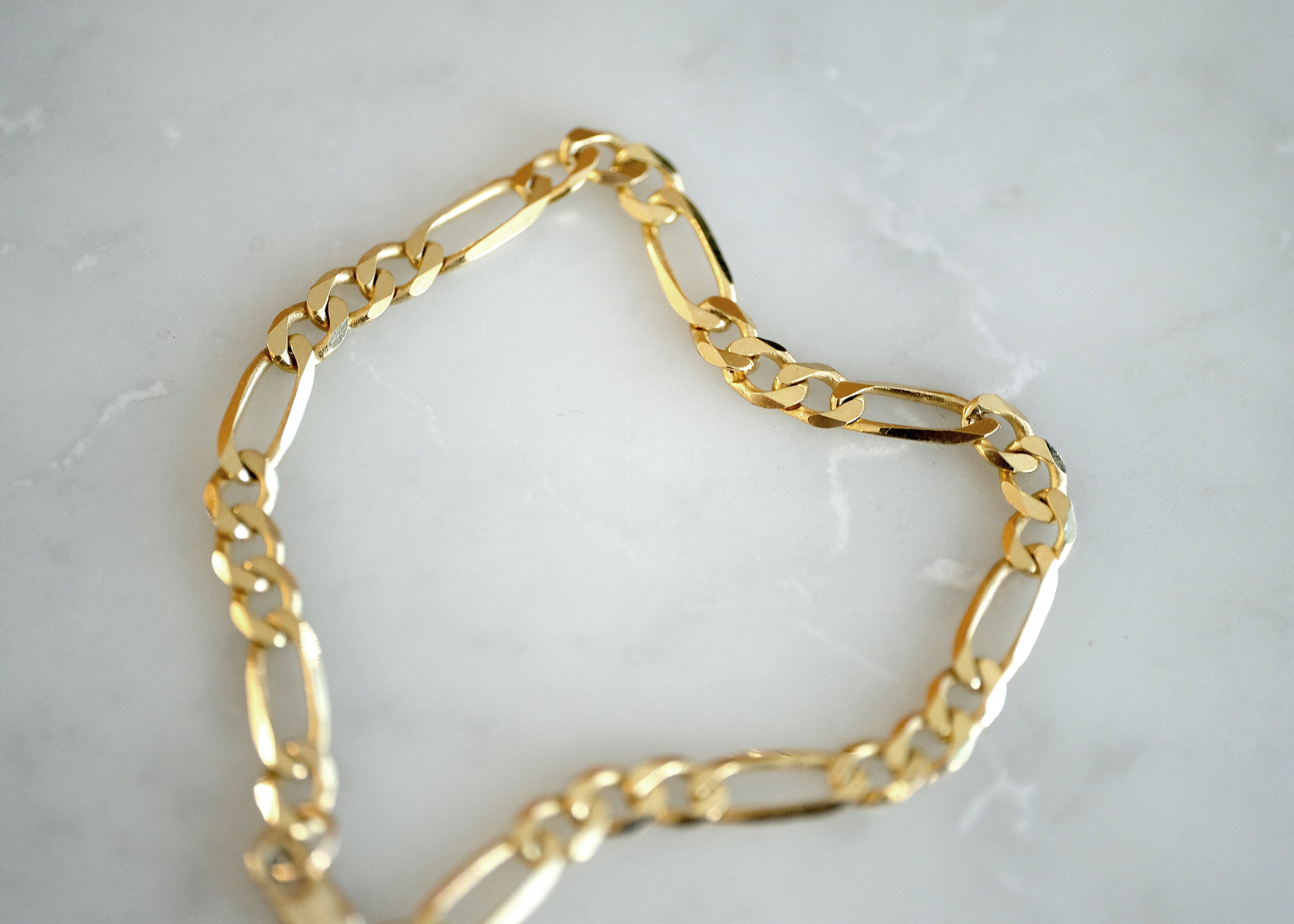 9ct Gold Figaro Bracelet – Albone